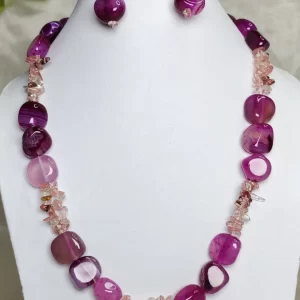 Pink Power - DN0428 - Chips of pink coloured rock crystal along with pink Onyx tumbles come together in 19” of colour-shock.