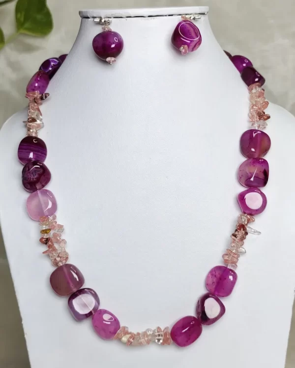 Pink Power - DN0428 - Chips of pink coloured rock crystal along with pink Onyx tumbles come together in 19” of colour-shock.