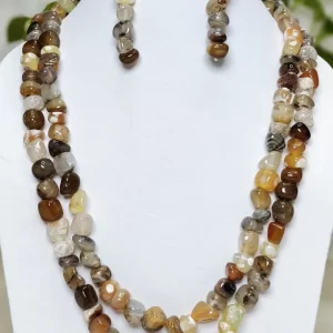 Stone Garden – DN0512 - Spectacular all-the-shades-of-brown Onyx tumbles in a 40” chain linked wonder piece.