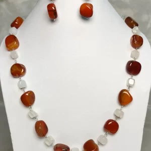Desert Ice - DN0595 - White Onyx cubes team up with Brown Onyx tumbles in a single strand of 19” to give that minimalist, cool vibe.
