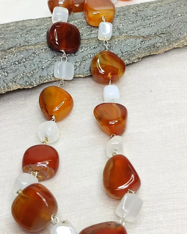 Desert Ice - DN0595 - White Onyx cubes team up with Brown Onyx tumbles in a single strand of 19” to give that minimalist, cool vibe.